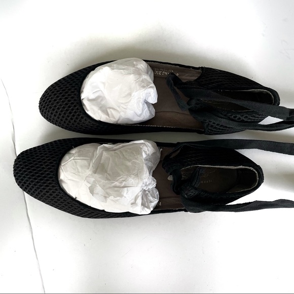 FREE PEOPLE BALLET FLAT W/ ANKLE WRAP TIE BLACK - Picture 5 of 5